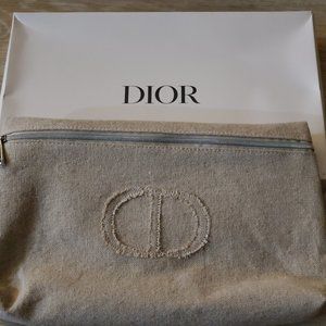 BNIB Dior linen logo pouch